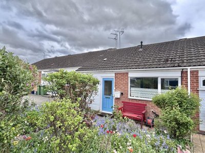 Property on The Coppice, LE8 5TU