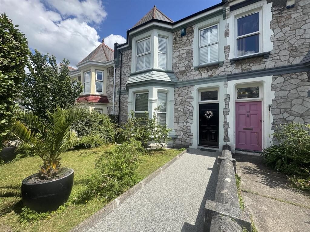 Terraced House