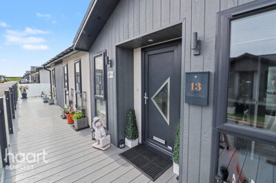 Property on Shore Drive, SS8 0GJ