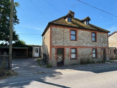 Property on SP8 5JJ