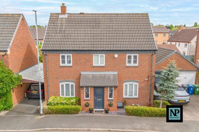 Property on Valley Drive, B77 5FP