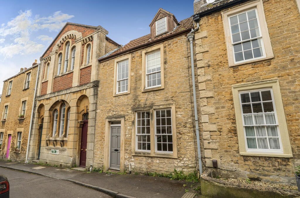 Terraced House