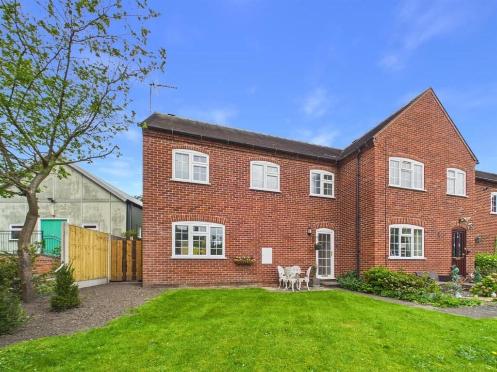 Terraced House