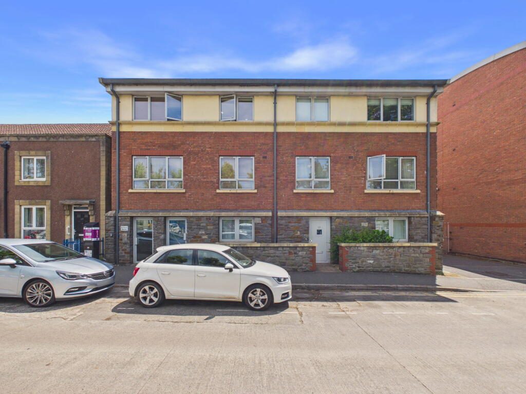 Property main image
