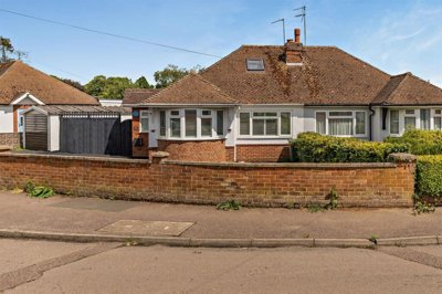 Property on Station Road, MK45 1LA