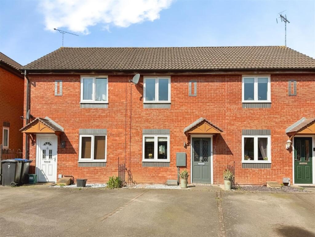 Property main image