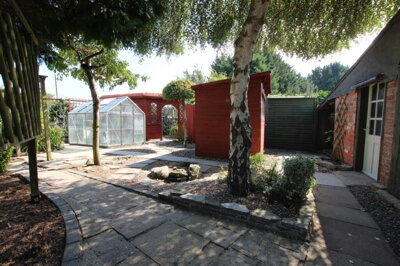 Property on Hull Bridge Road, HU17 9RT