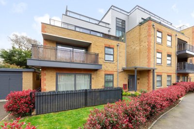 Property on Cross Road, DA14 4FL