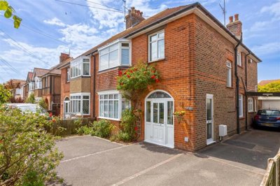 Property on Evelyn Road, BN14 8AY