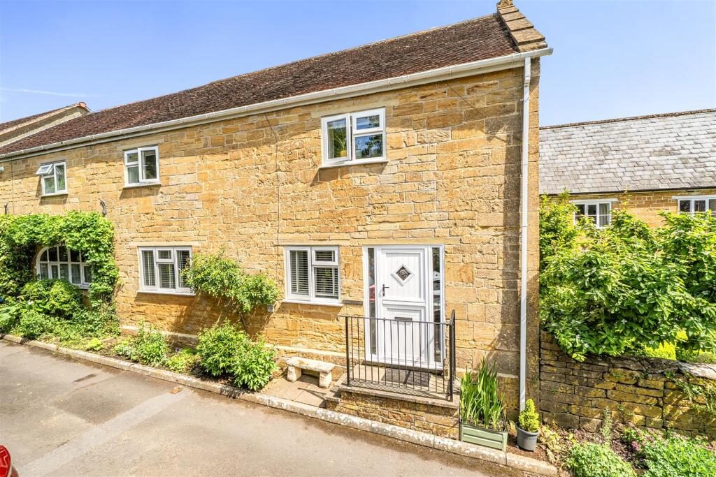 Terraced House
