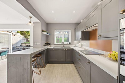 Property on Hengrove Lane, BS14 9DW