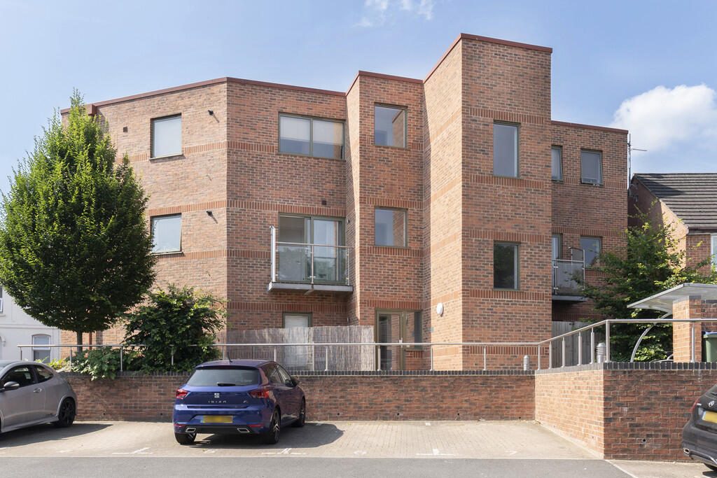 Property main image