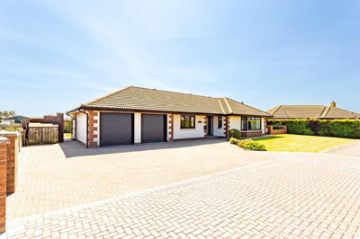 Property on Calverley Place, DG12 6TR