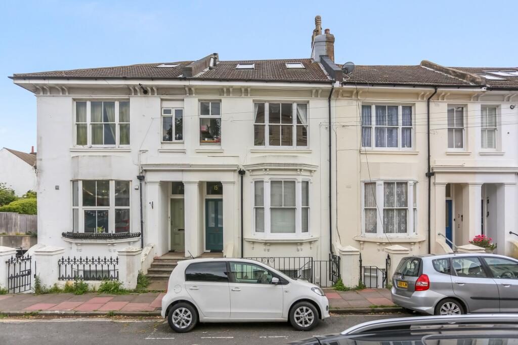 Property main image