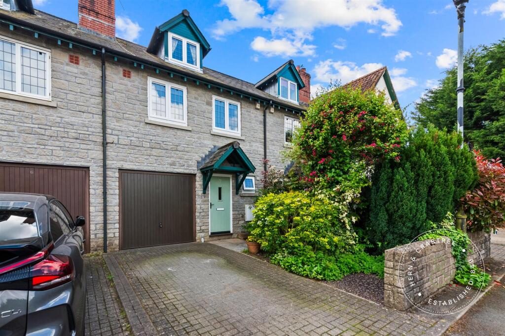 Terraced House