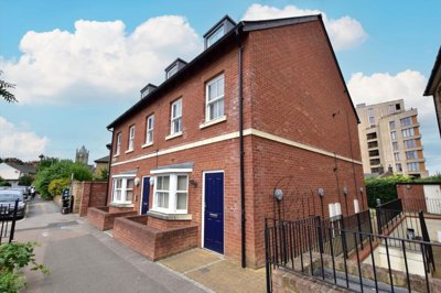 Property on WD17 1RT