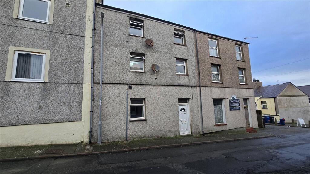 Terraced House