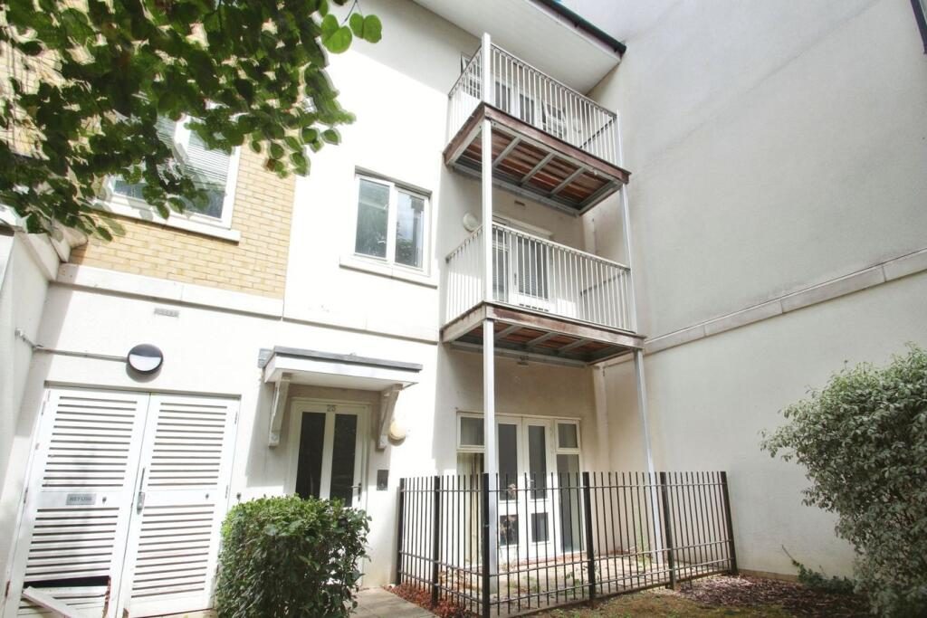 Property main image
