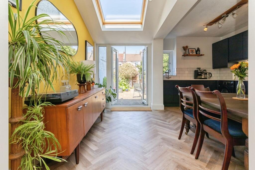 Terraced House
