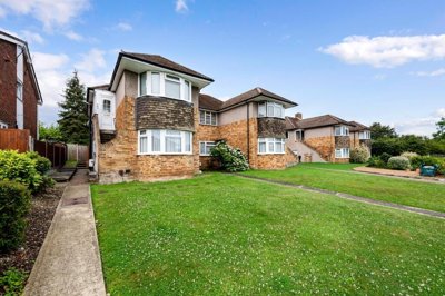 Property on Willis Close, KT18 7SS