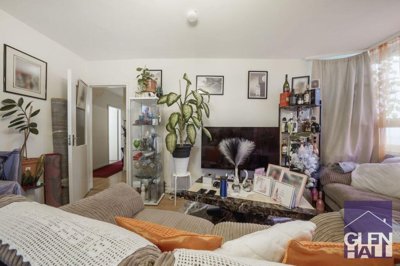 Property on Highview Gardens, N11 1SJ