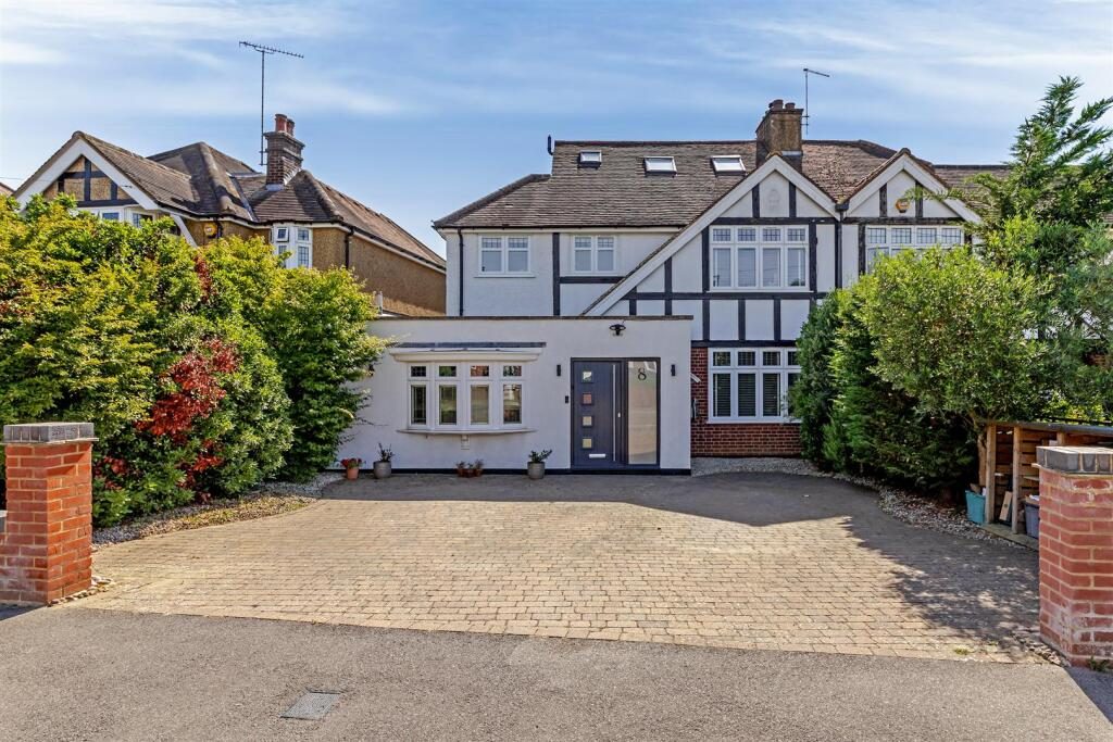 Property main image