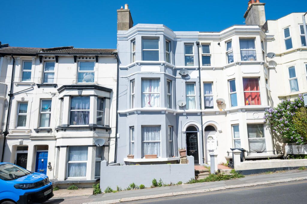 Property main image