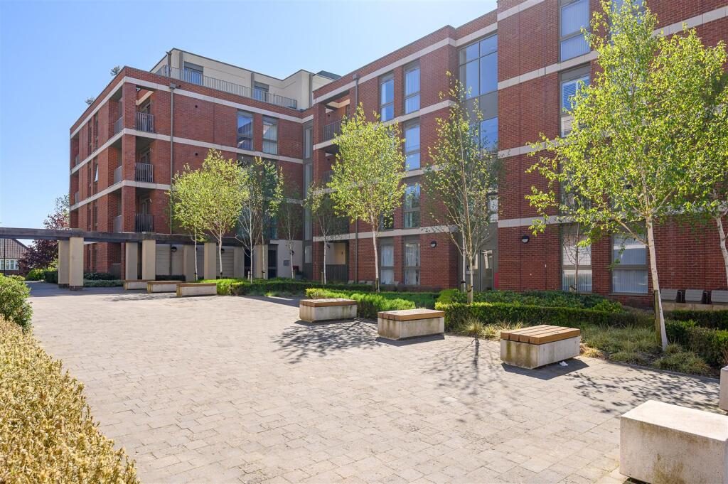Property main image