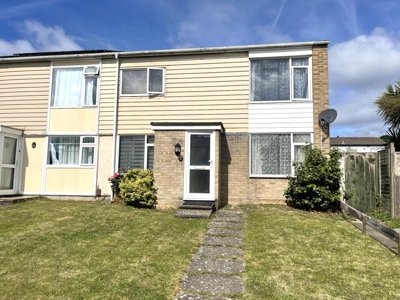 Property on Brading Close, SO16 3DS
