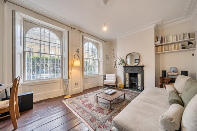 Property on Camberwell New Road, SE5 0RP