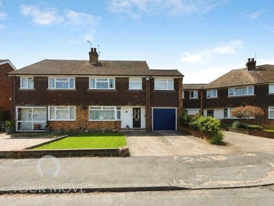 Property on Derwent Close, DA1 2TT