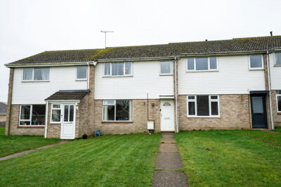 Property on Oak Hill Close, NR34 7NN