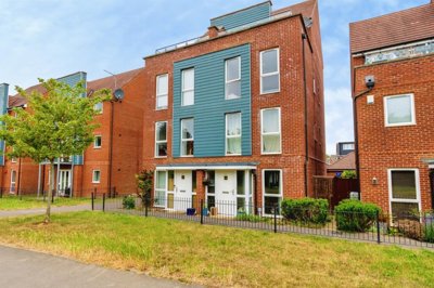 Property on Ambassador Walk, SO50 5TN