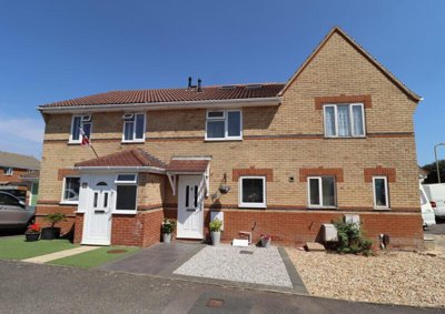 Property on Pebble Close, PO11 9TG