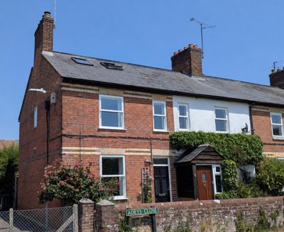 Property on Adeys Close, RG14 7NP