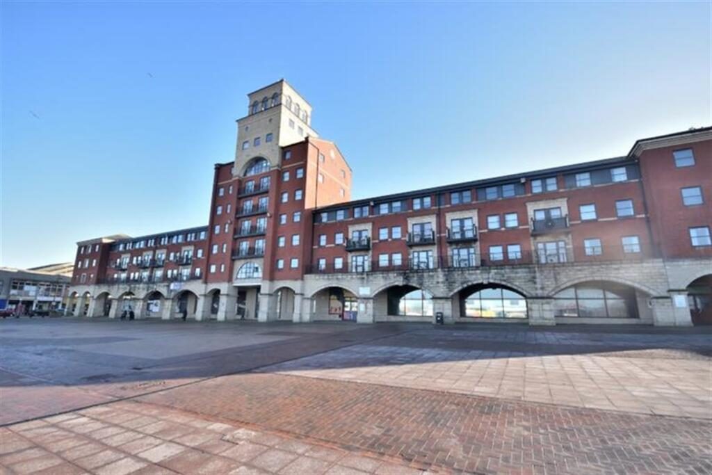 Property main image