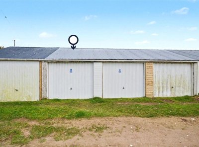 Property on Battery Park, PL23 1PT