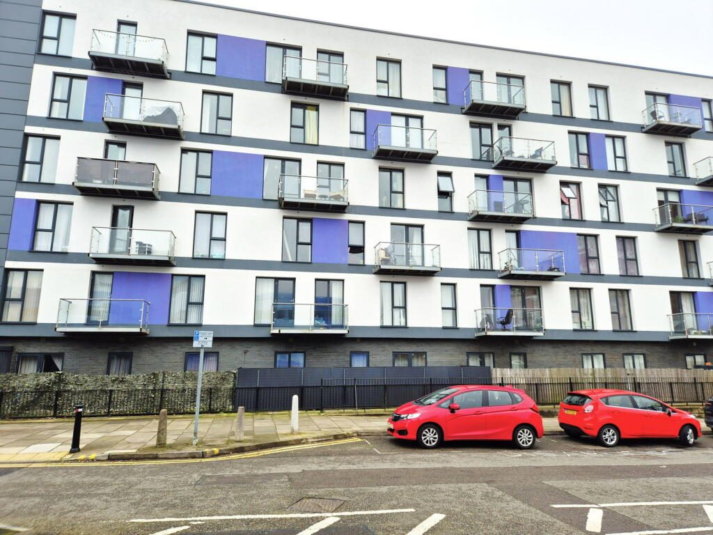Property main image