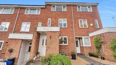 Property on Pixton Way, CR0 9JX