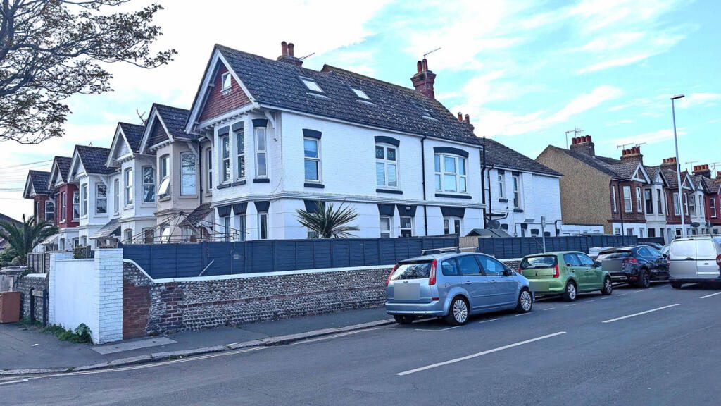 Terraced House