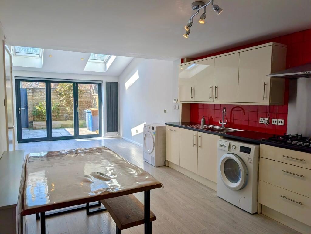 Terraced House