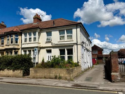 Property on Newtown, BA14 0BB