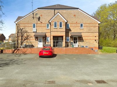 Property on Bradman Way, SG1 5RE