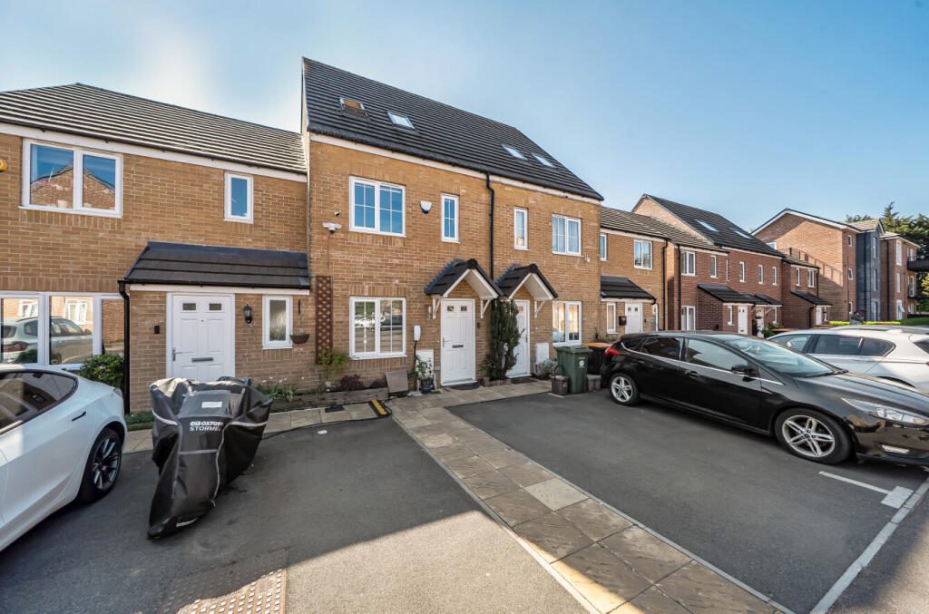 Terraced House