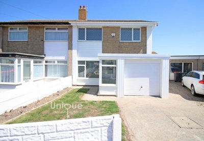 Property on Arndale Close, FY7 8BE