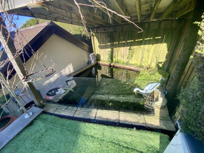 Property on Clos Sant Teilo, SA5 7HG