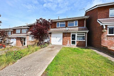 Property on Frescade Crescent, RG21 3NE