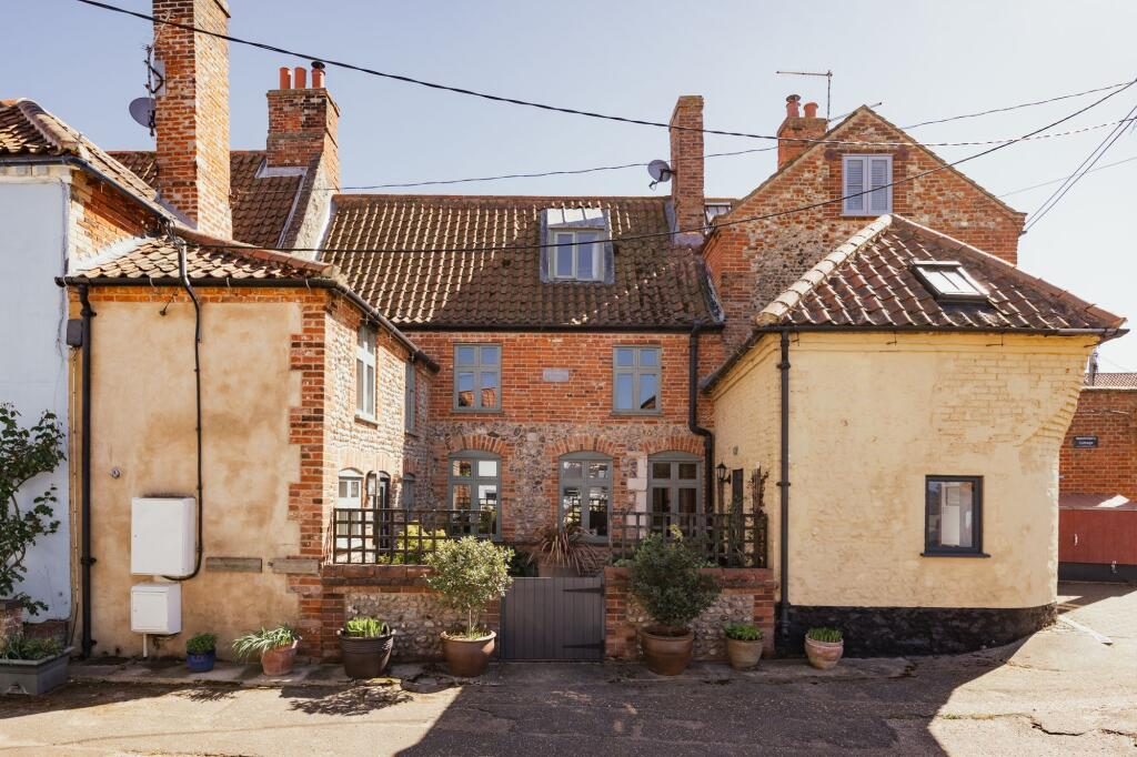 Terraced House