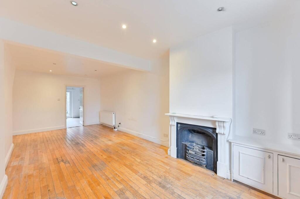Terraced House