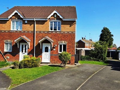 Property on Lees Park Avenue, M43 7LW